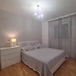 아파트 Paola