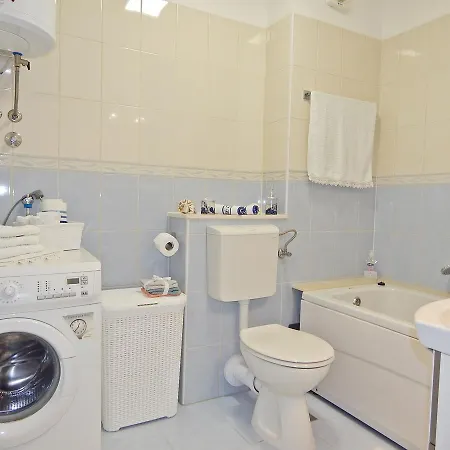 Paola Apartamento Omiš
