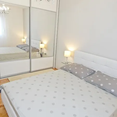 Apartamento Paola *